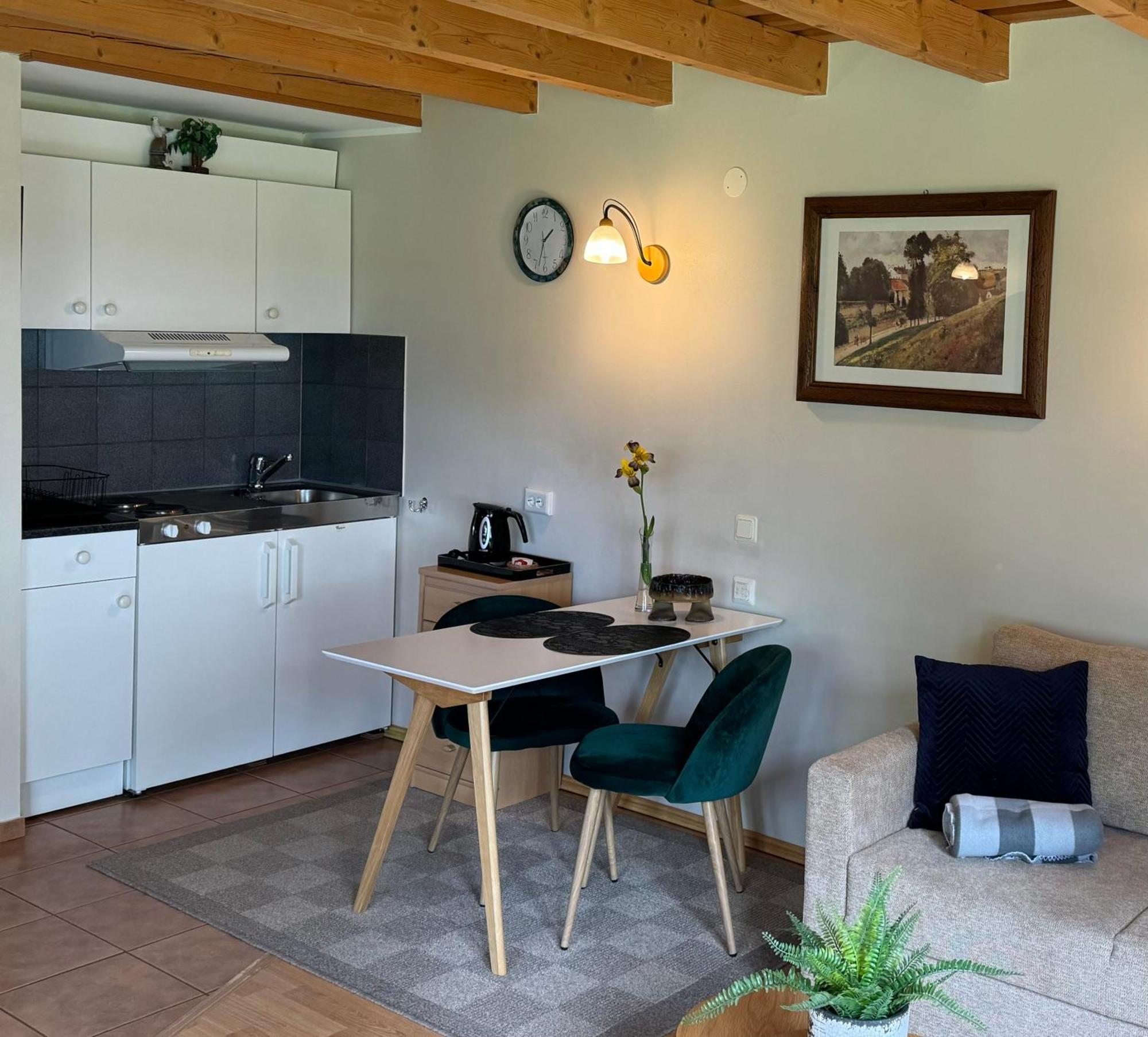 Kaesmu Merekalda Apartments - Adults Only Chambre photo